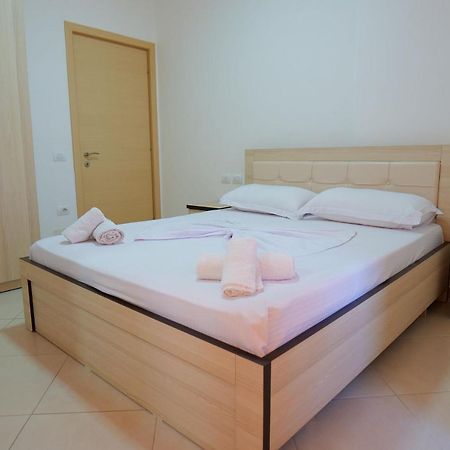Almare Apartments Vlora Kültér fotó